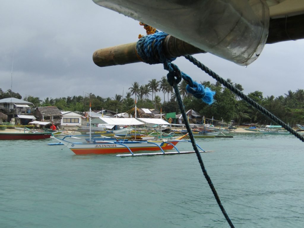 Approaching the port of Sabang in the island of Cagbalate.