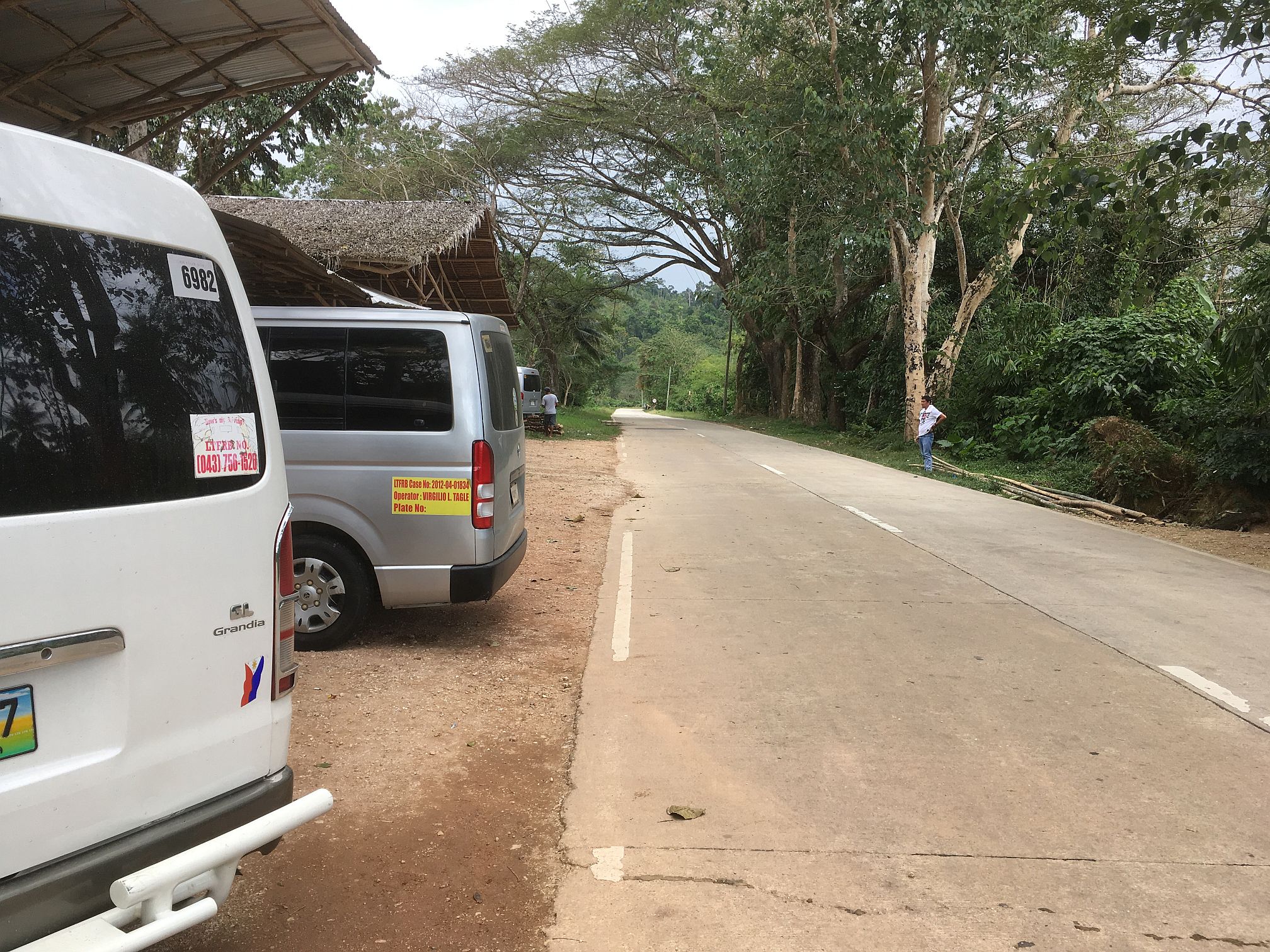 Drivers typically get a small commission along with free meals when making these "meal stops" for their passengers.