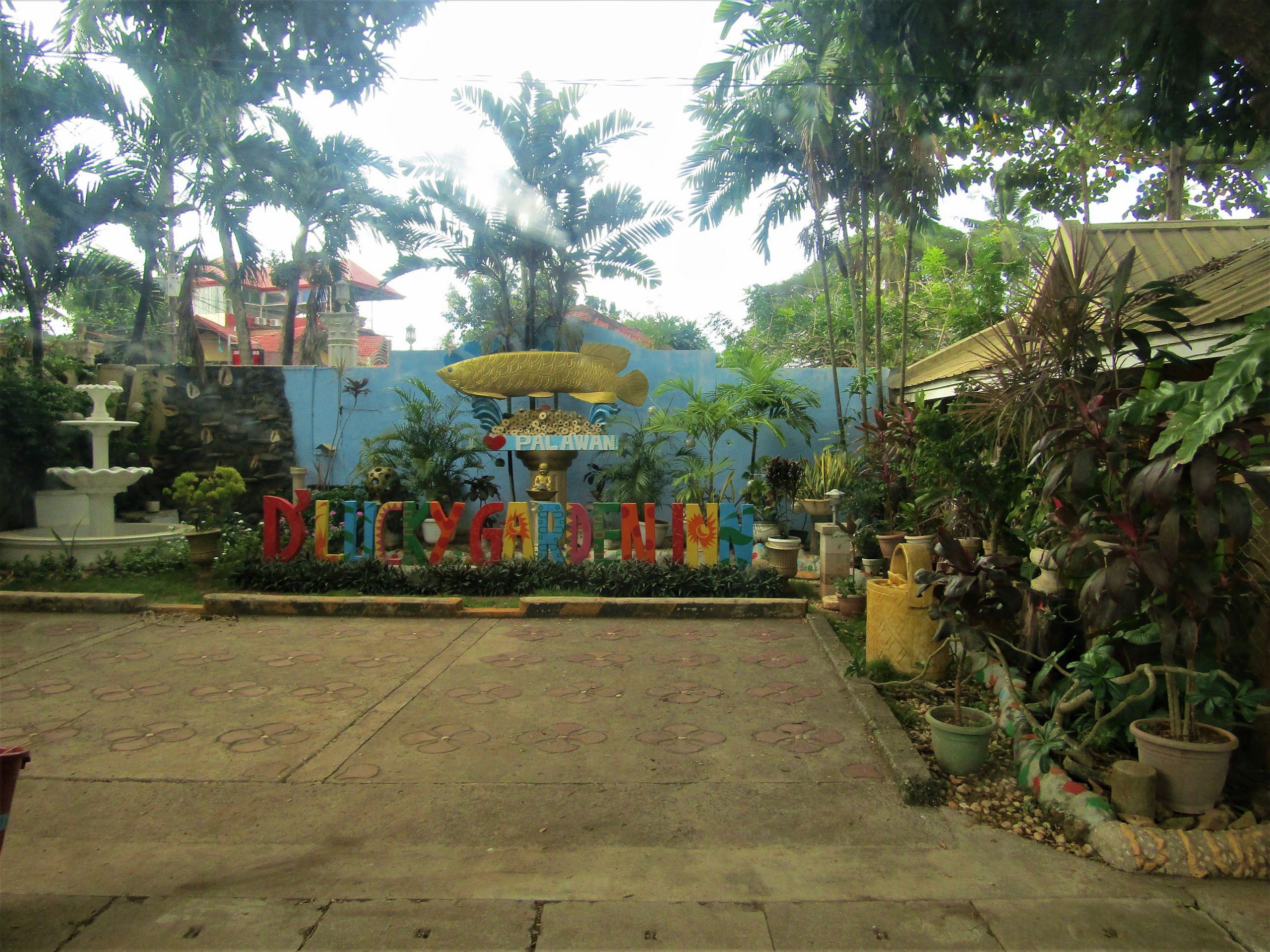 D' Lucky Garden is literally walking distance away from the airport.