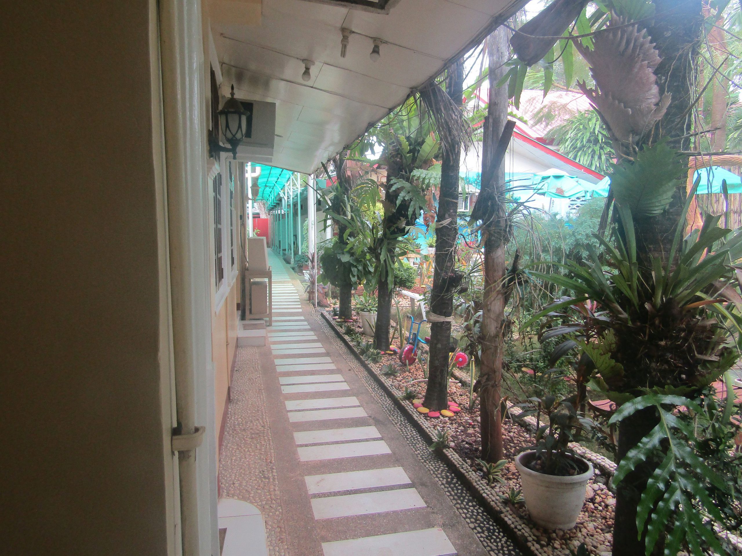 Standard rooms are US$ 15 excluding breakfast.
